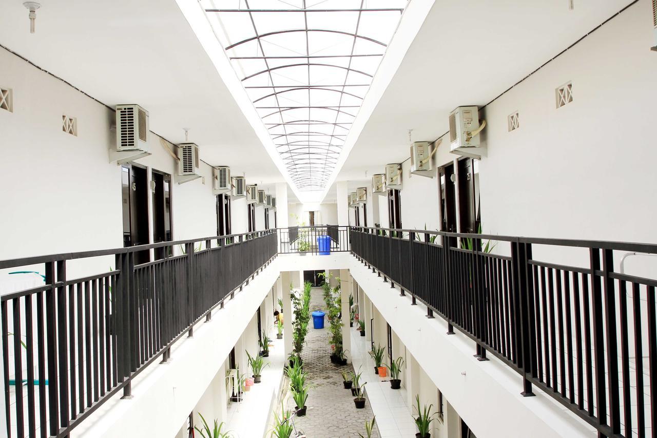 D'Paragon Pringwulung Maguwo Exterior photo