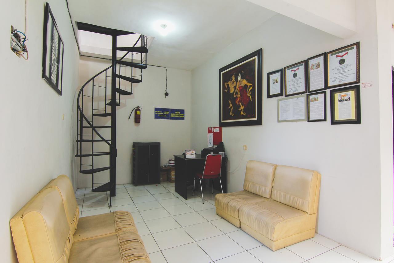 D'Paragon Pringwulung Maguwo Exterior photo