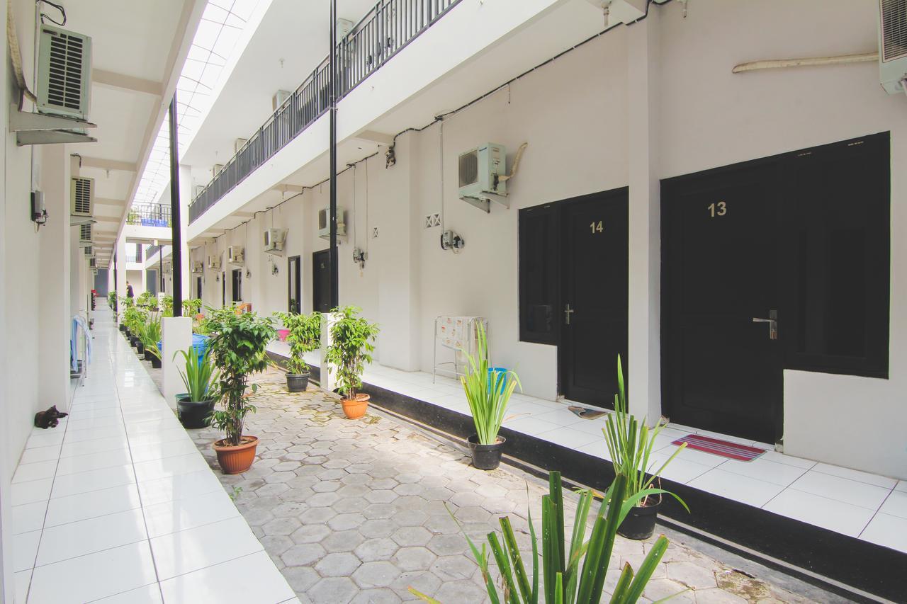 D'Paragon Pringwulung Maguwo Exterior photo